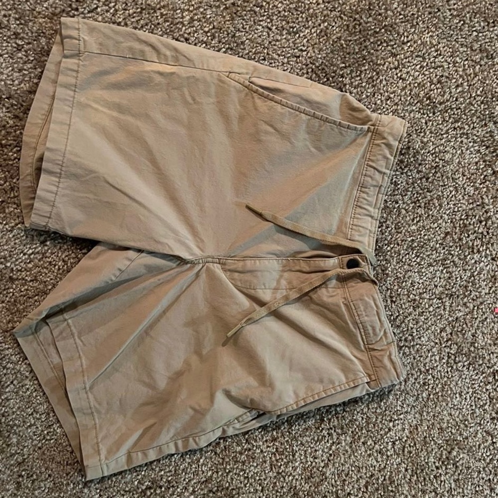 Old Navy Khaki shorts